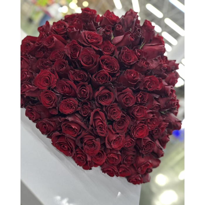 ვარდები secondary image